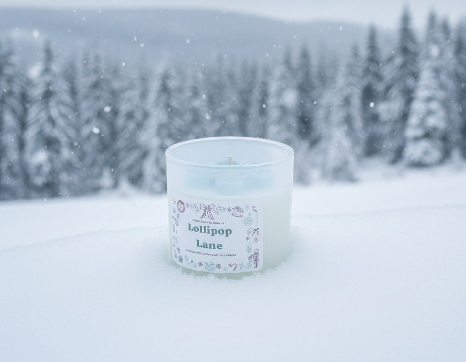 Snowflake Glow Candle | Winter Holiday Candle | Coconut Soy - 10 Ounce