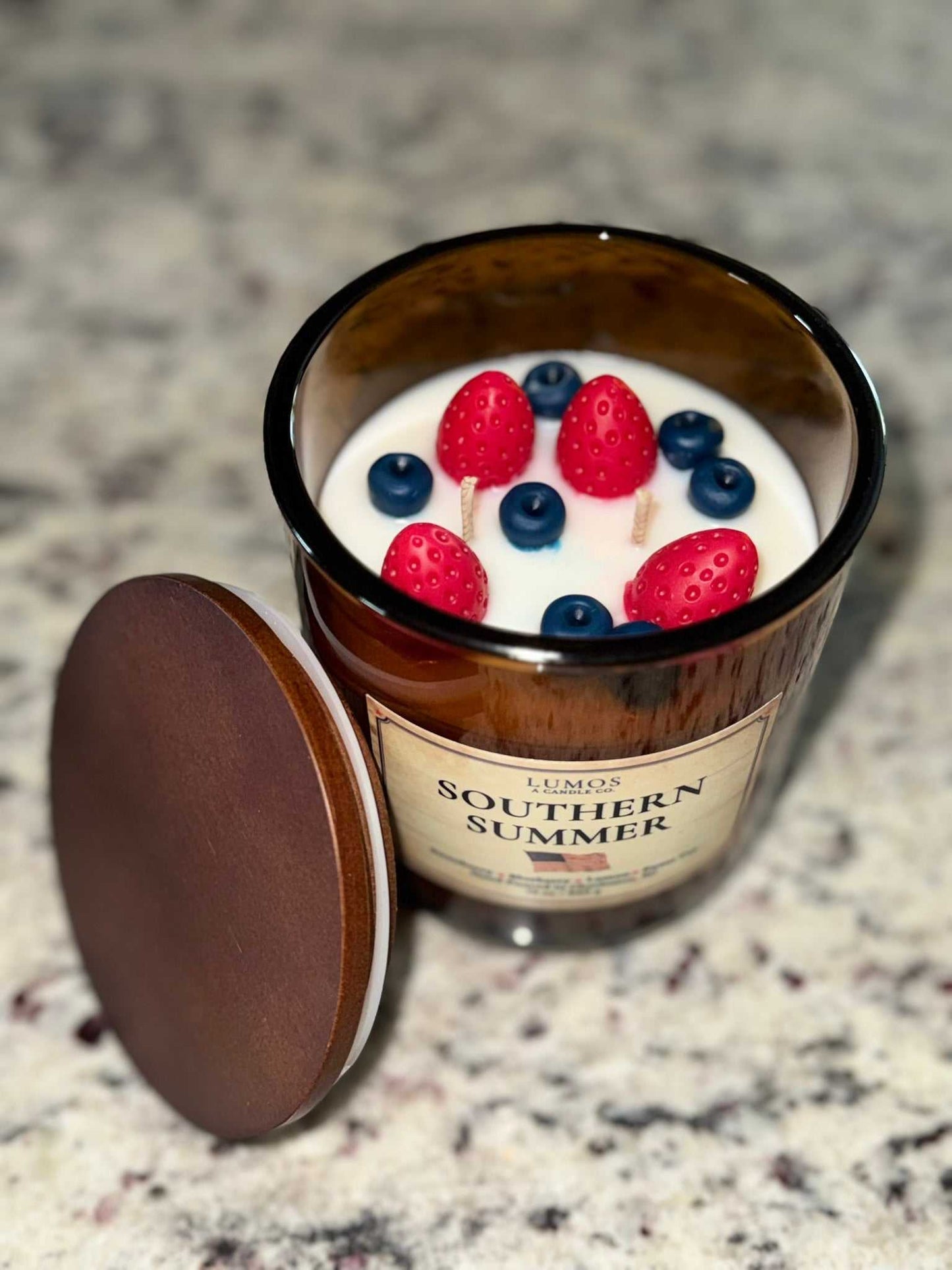 Southern Summer candle with strawberry, blueberry, lemon, and sweet tea fragrance in coconut soy wax with berry toppers